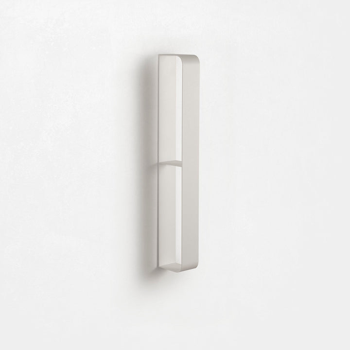 JIRO white vertical wall towel holder