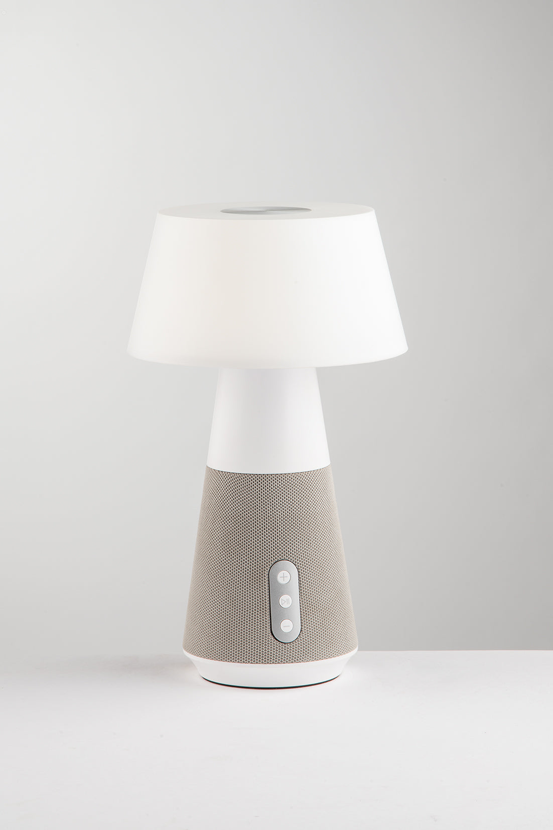 ROONEY-Lampe mit Lautsprecher und USB